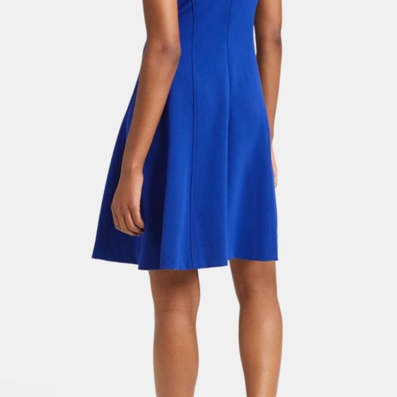 NWT Theory Modern Seamed Shift Dress in Crepe - Picture 3 of 7